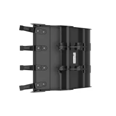 Caterpillar 600 mm (24 in), 91 L (3.2 ft3), PASADOR On, PERNO-On Teeth — vista en tres cuartos