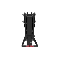 Caterpillar B6 Side Mount — vista en tres cuartos