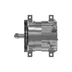Caterpillar 24 Volts Alternator — açılı görünüm
