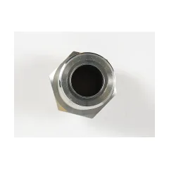 Caterpillar Union Straight Adaptor — açılı görünüm