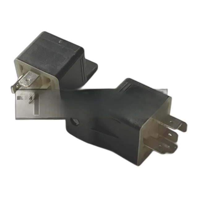 RELAY SOCKET